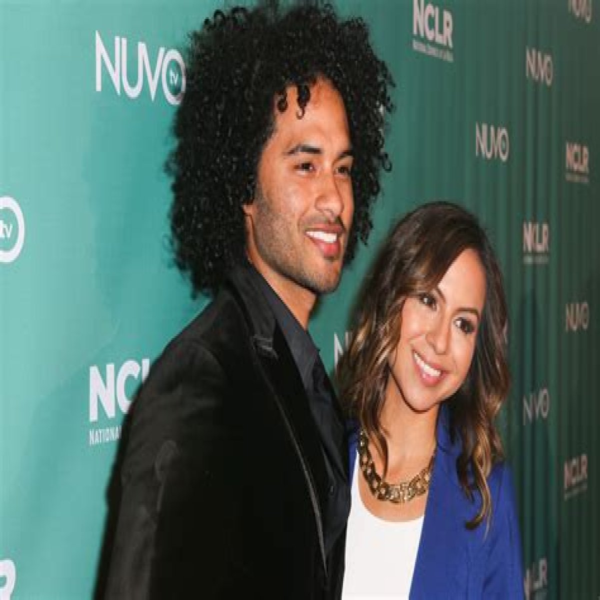 Anjelah Johnson's Husband Manwell Reyes Biography: Net Worth, Parents, Age, Band, Sister, Songs, Wife, Wikipedia, Girfriend, Height